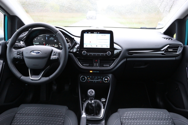 Ford Fiesta Active interior photo Ford Fiesta Active exterior photo