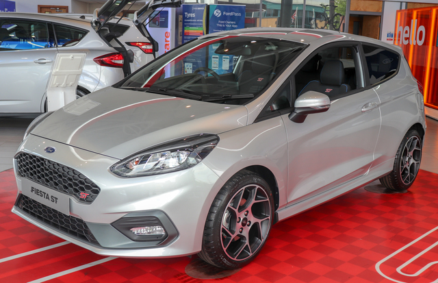 Ford Fiesta St 3 Door Photos And Specs Photo Ford Fiesta St 3 Door Exterior Restyling And 35