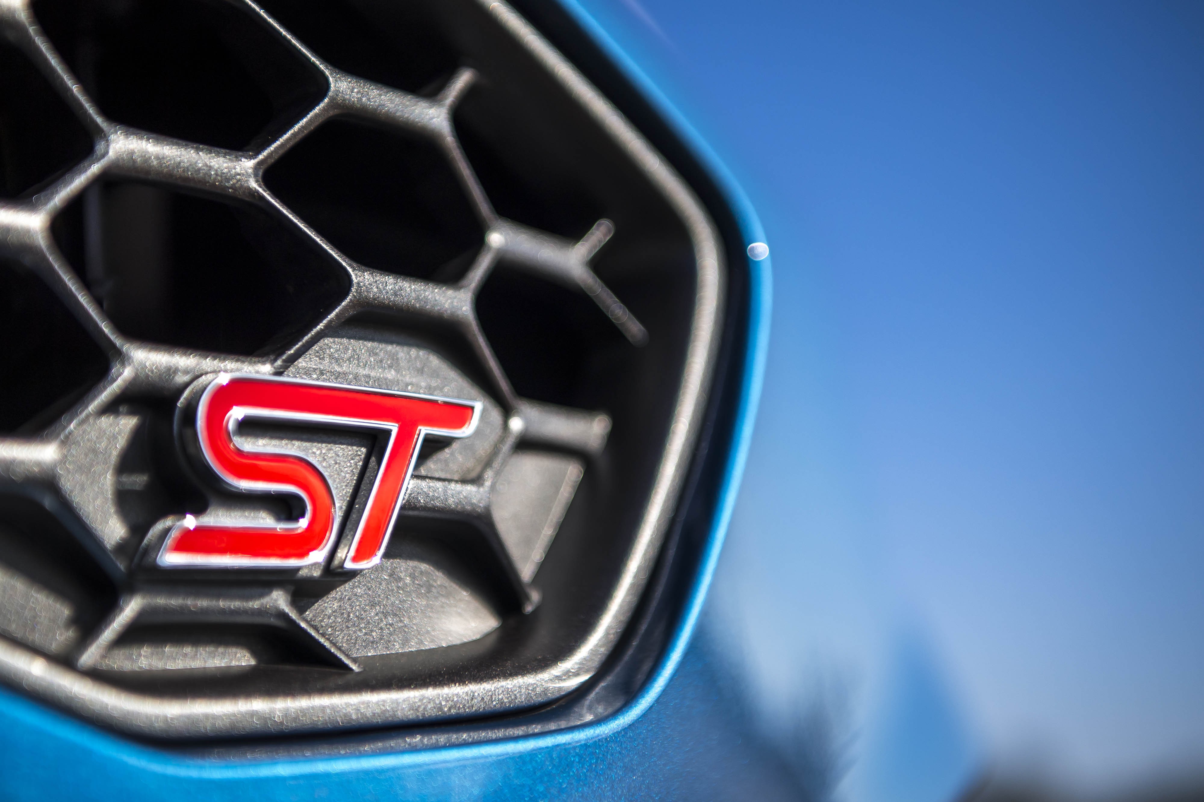 Ford Fiesta ST 3-door mod restyling