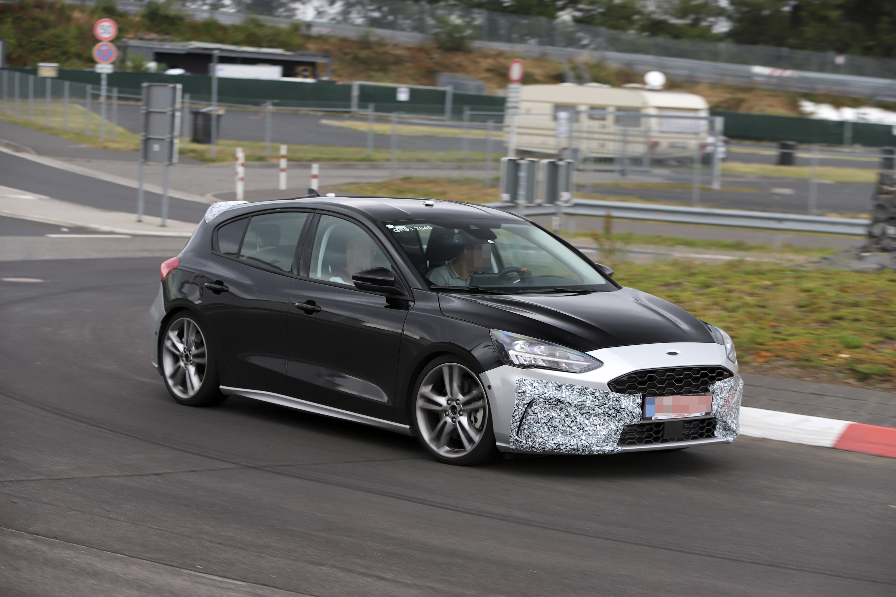 Ford Focus ST 4k specifications