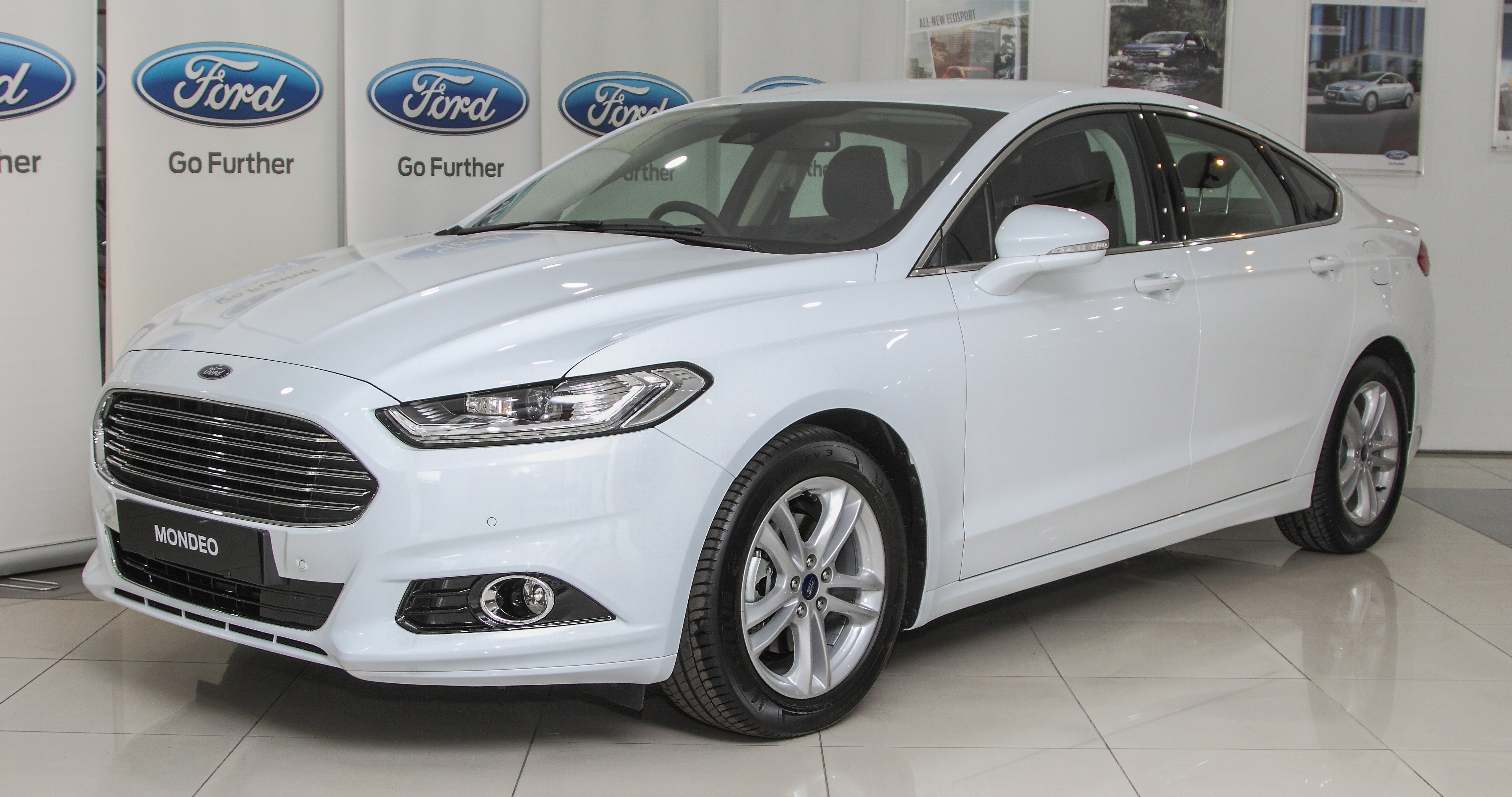 Ford Mondeo Hybrid accessories specifications