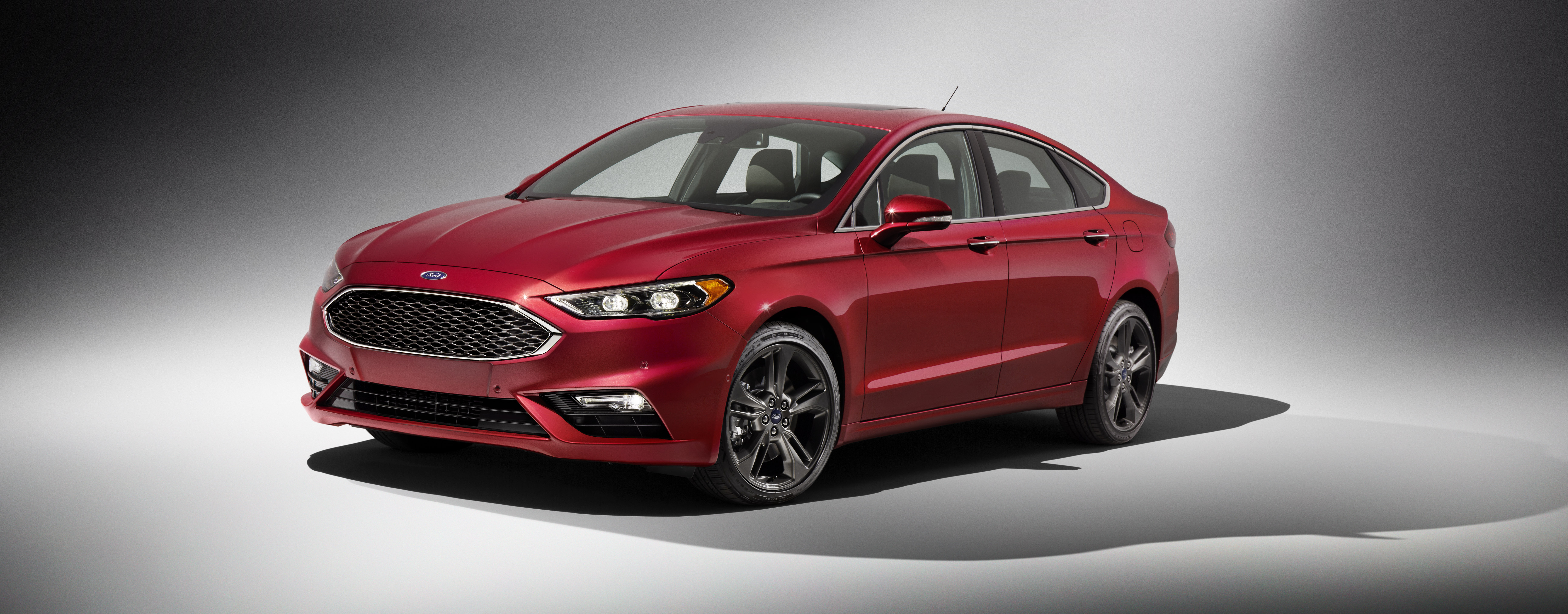 Ford Mondeo Hybrid reviews model