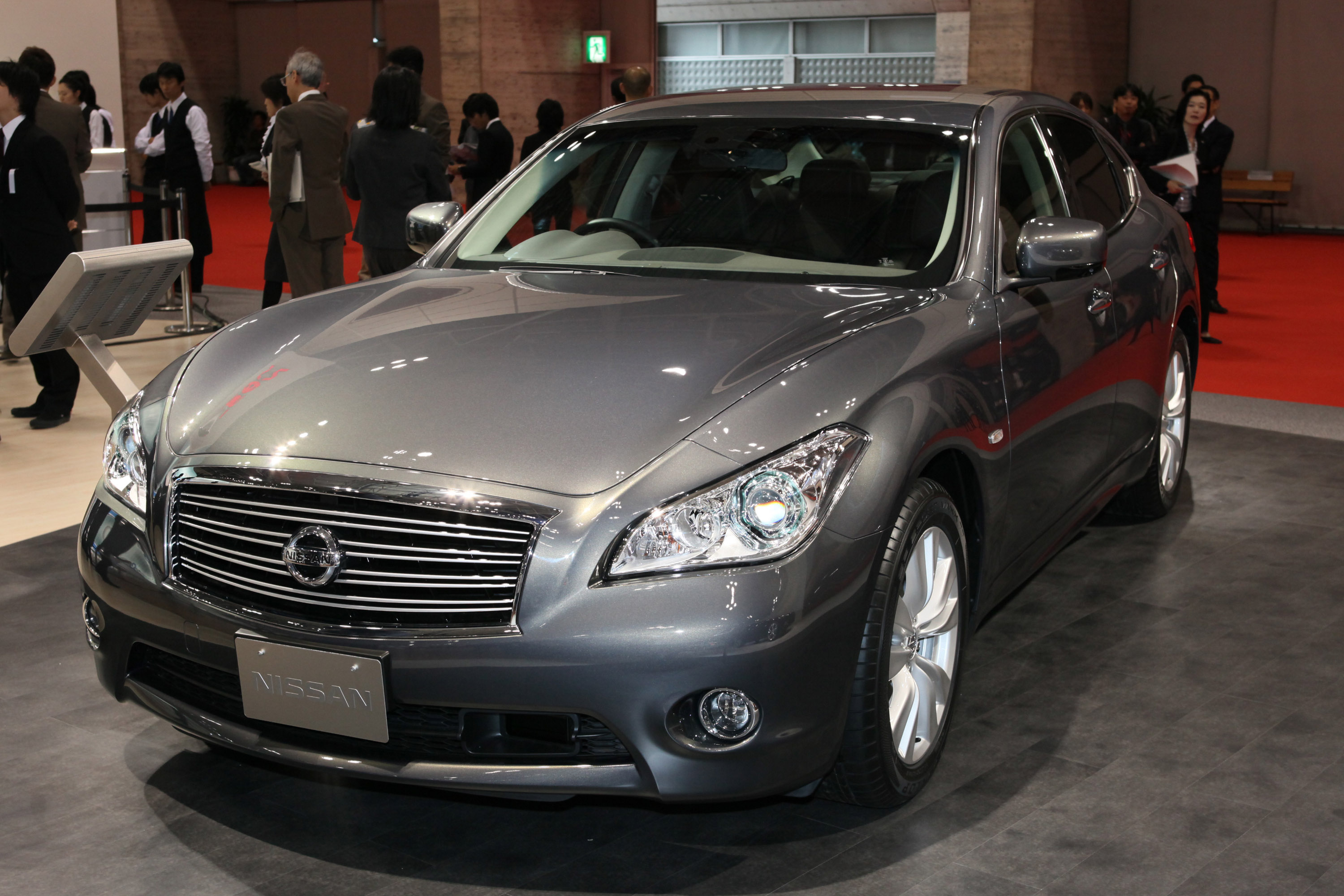 Ford Mondeo Hybrid exterior photo