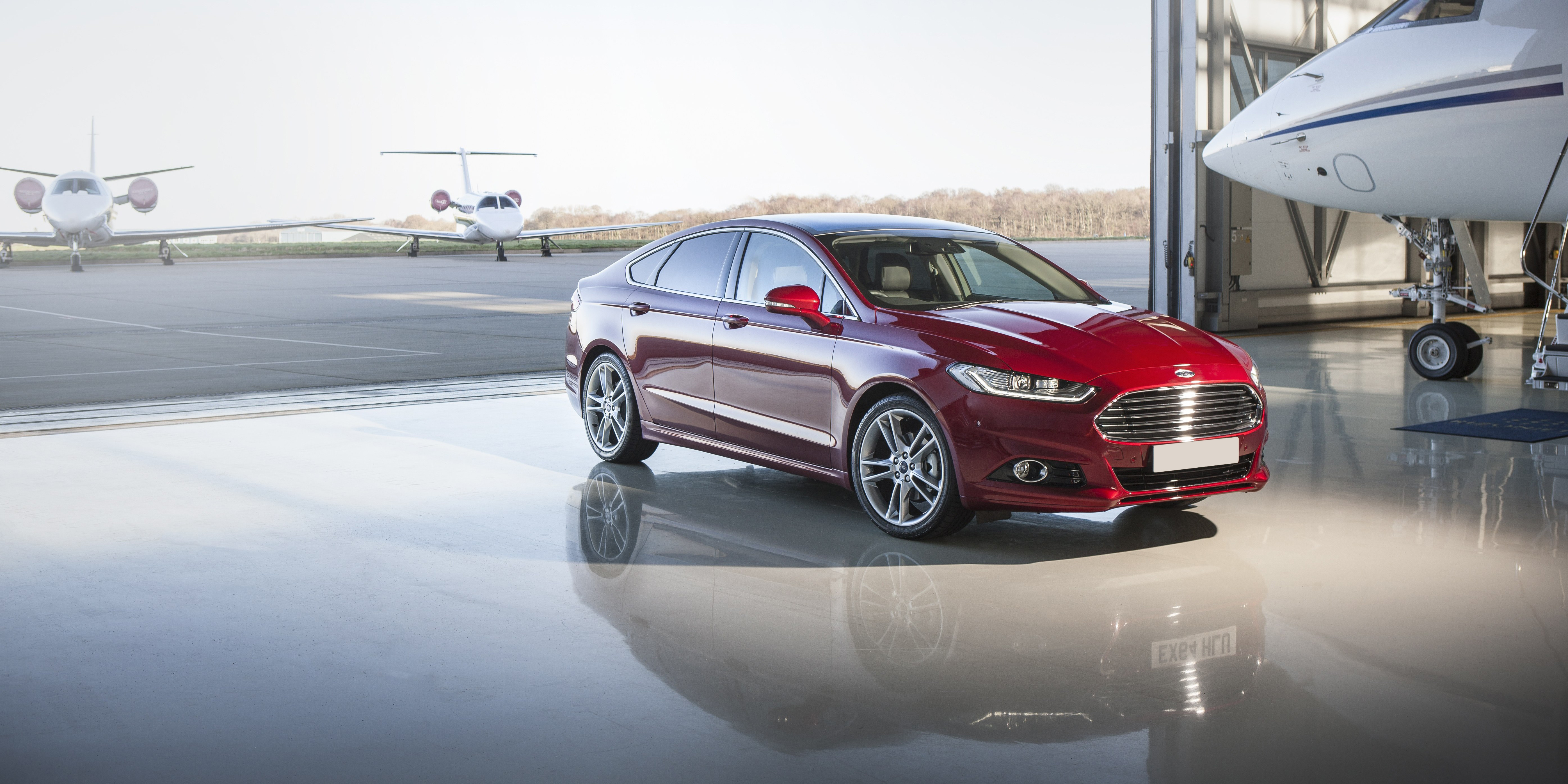 Ford Mondeo Liftback modern specifications