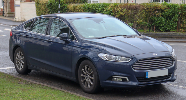 Ford Mondeo Liftback reviews specifications Ford Mondeo Liftback interior restyling