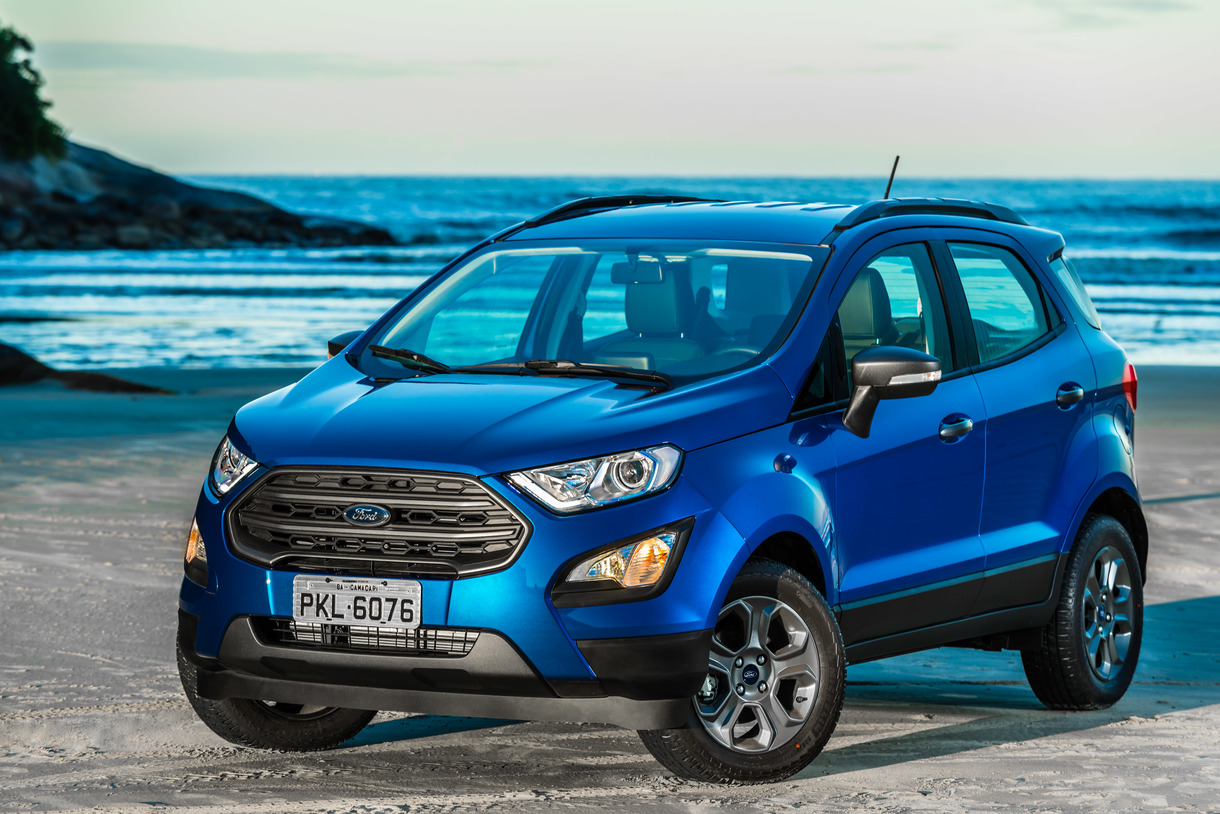Ford EcoSport Photos and Specs. Photo Ford EcoSport hd 2017 and 25