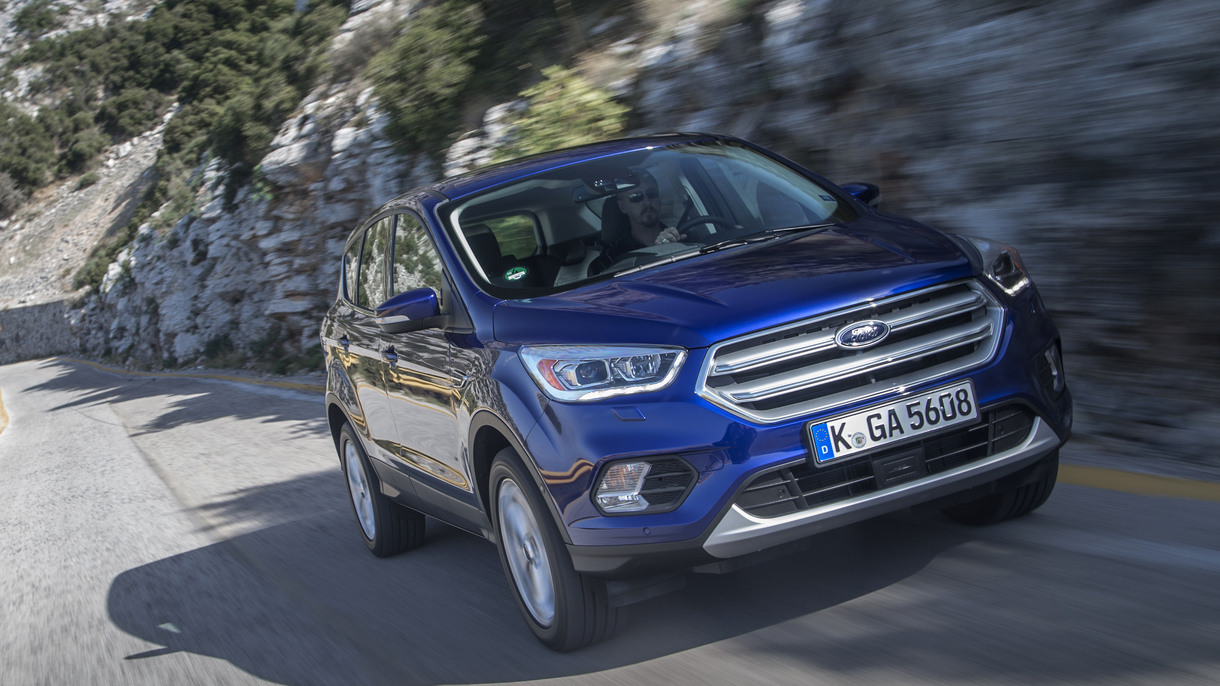 Ford Kuga Photos and Specs. Photo: Ford Kuga exterior model and 27 ...