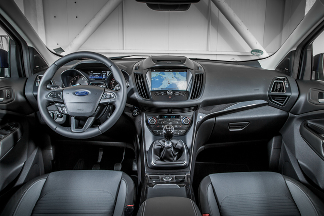 Ford Kuga Photos and Specs. Photo: Ford Kuga interior specifications ...