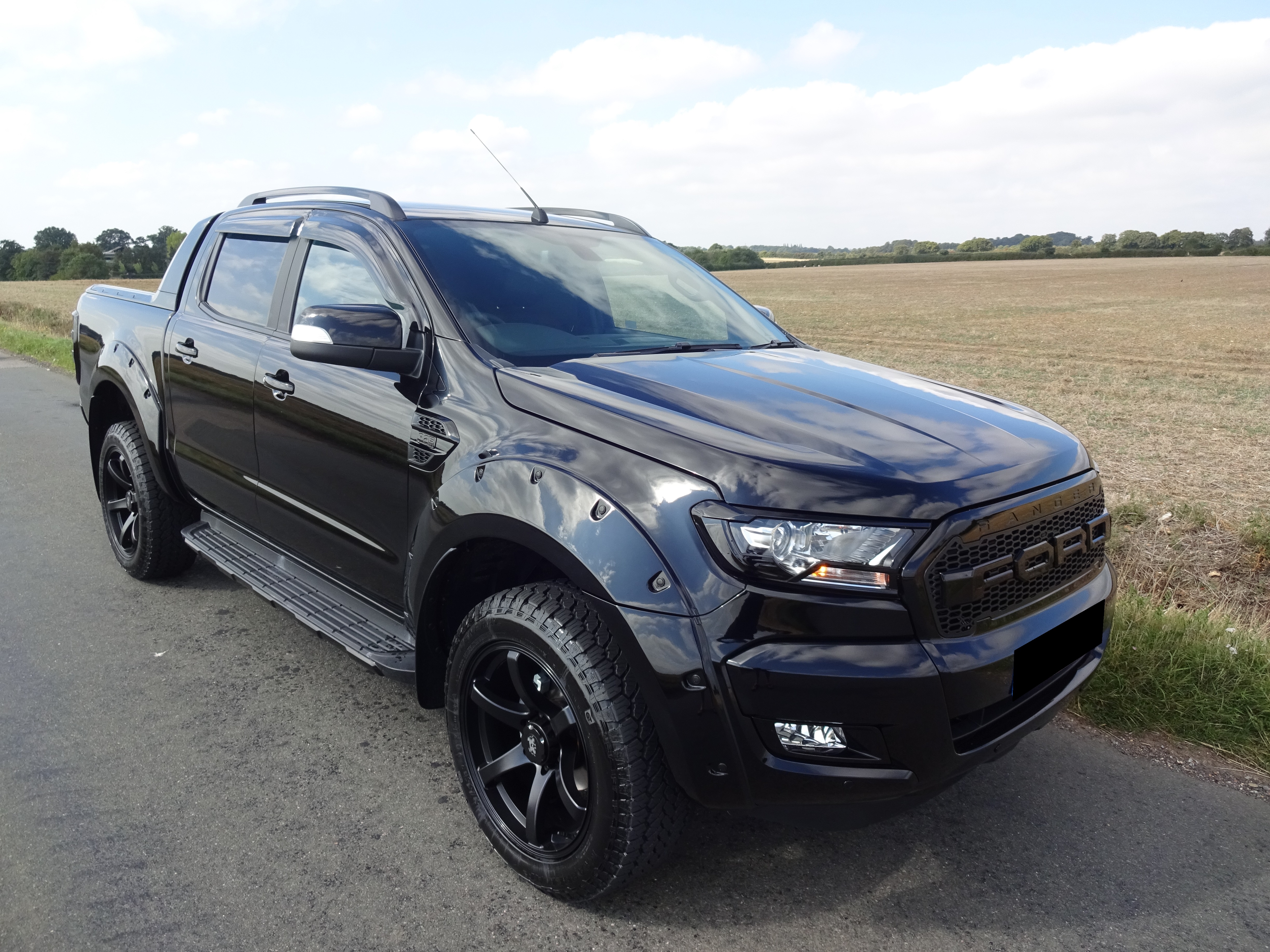 Ford Ranger reviews restyling