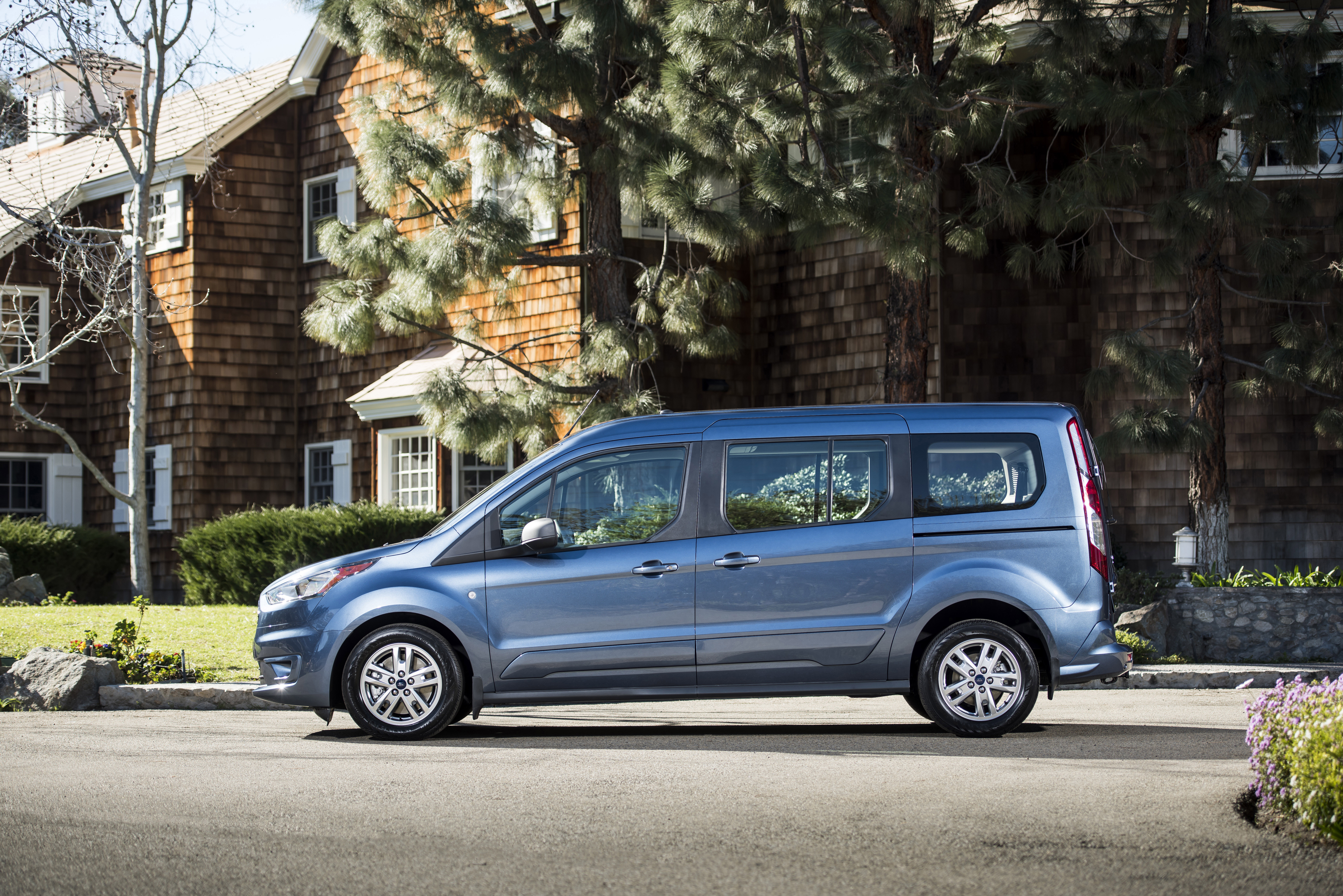 Ford Transit Connect hd photo
