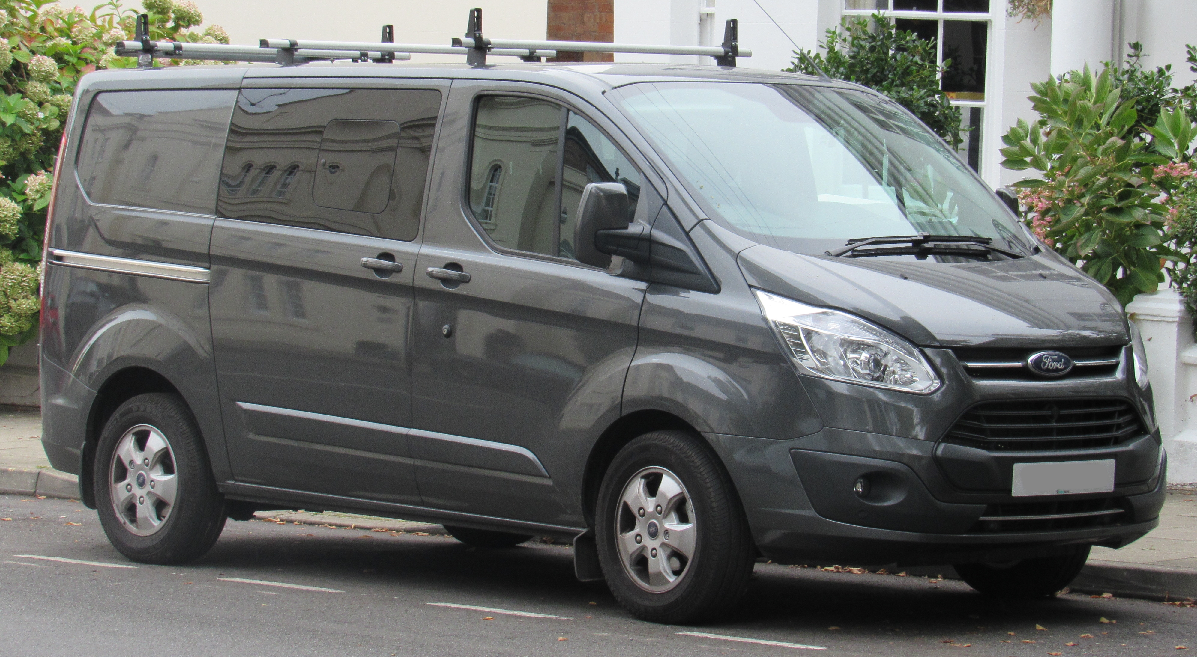 Ford Transit Connect exterior restyling