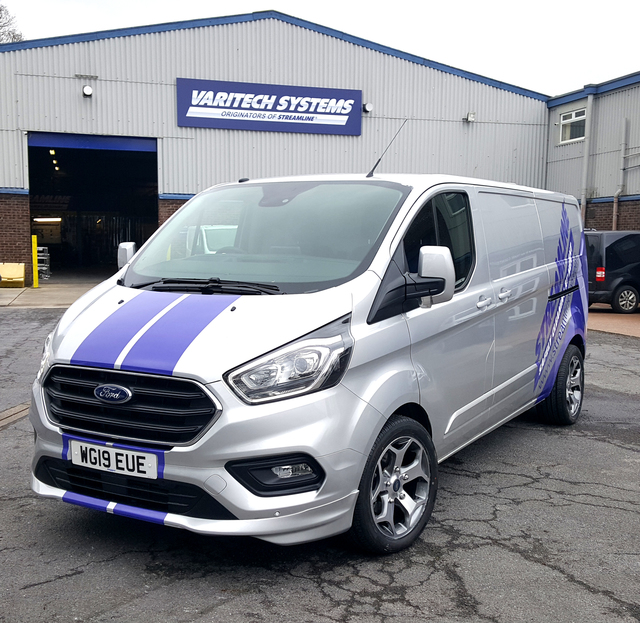 Ford Tourneo Custom exterior 2018
