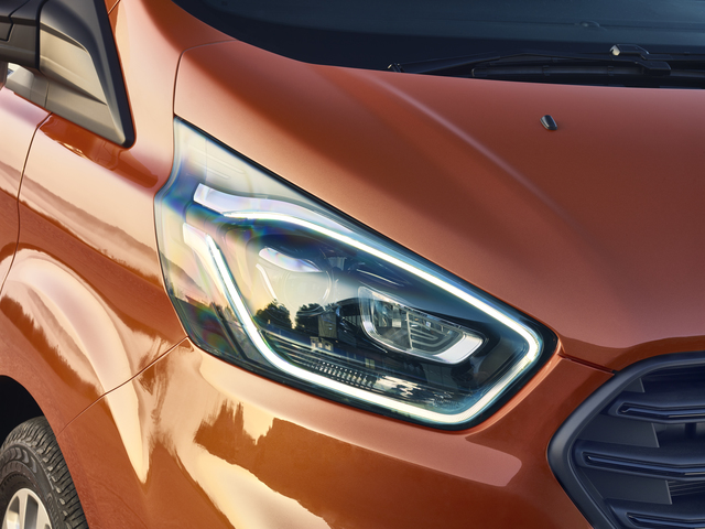 Ford Transit Custom van specifications