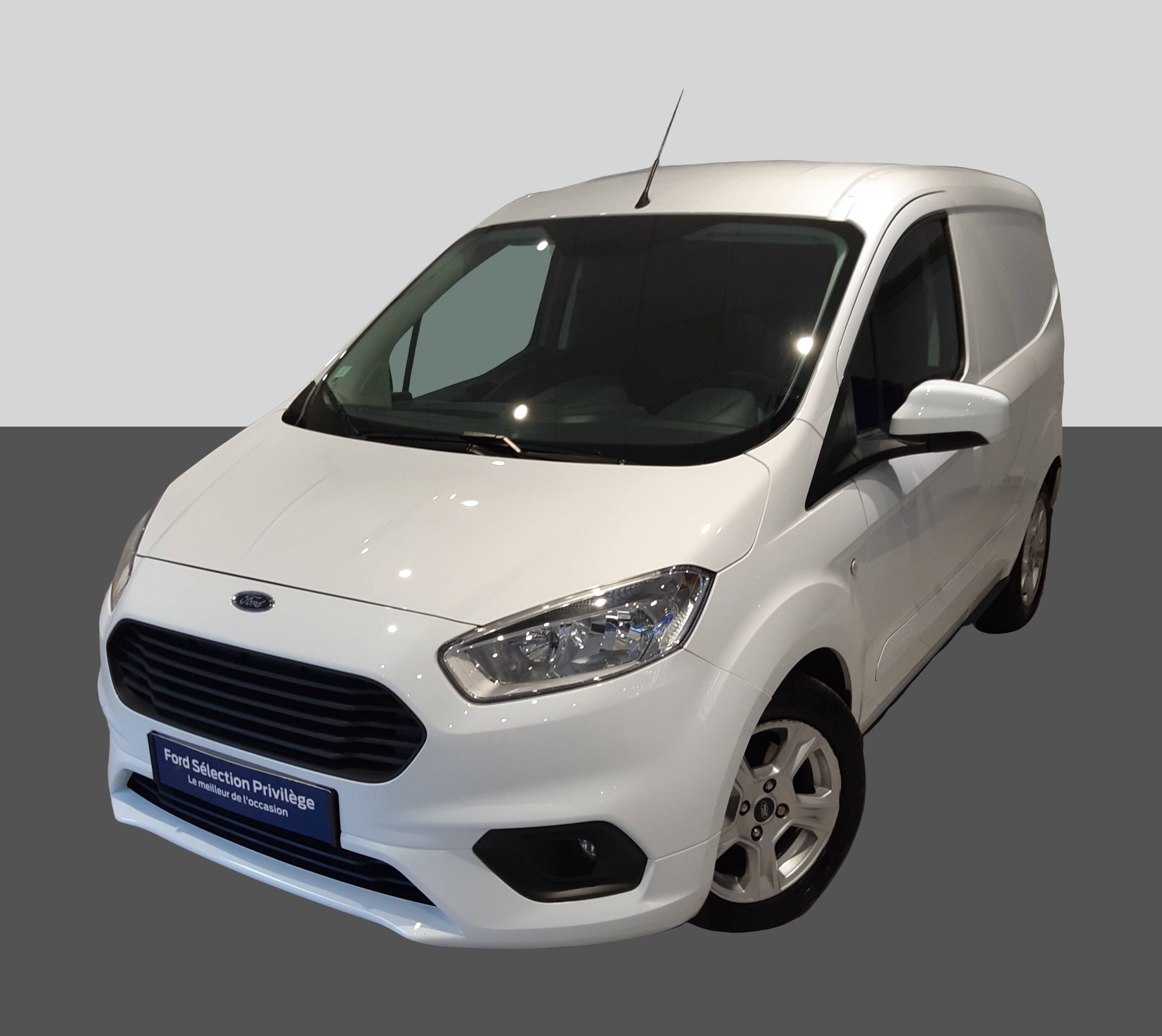 Ford Tourneo Courier interior 2018