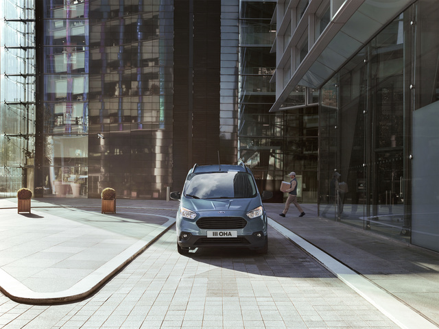 Ford Transit Courier mod big