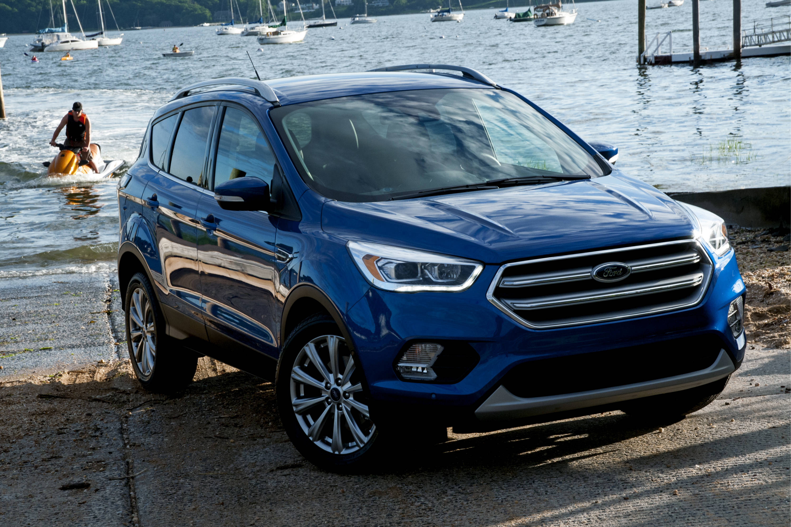 Ford Escape reviews restyling