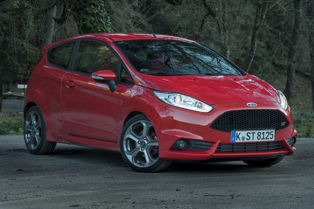 Ford Fiesta Sedan mod specifications