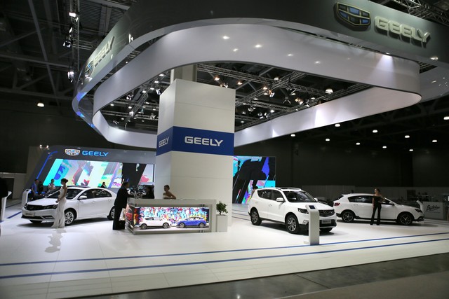 Lifan X70 interior photo