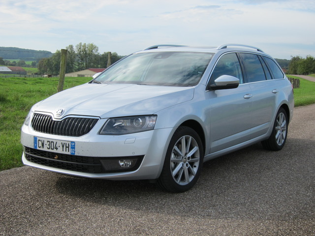 Skoda Octavia A7 reviews photo