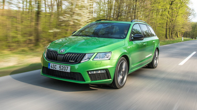 Skoda Octavia A7 Combi reviews model