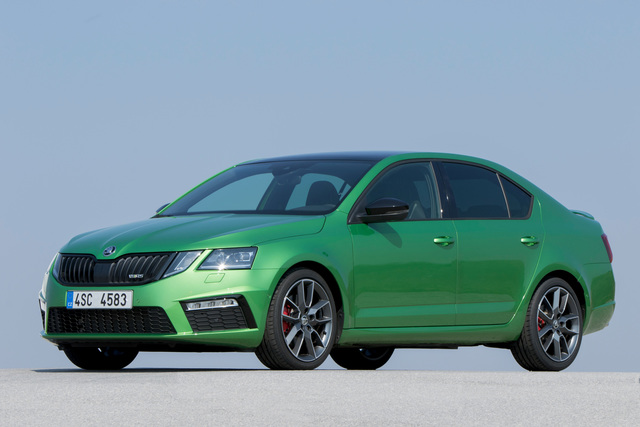 Skoda Octavia A7 RS Combi 4k model Skoda Octavia A7 RS Combi reviews photo