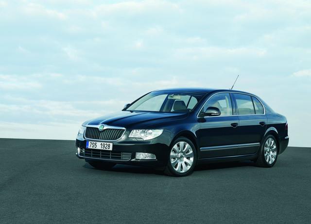 Skoda Superb Combi wagon big