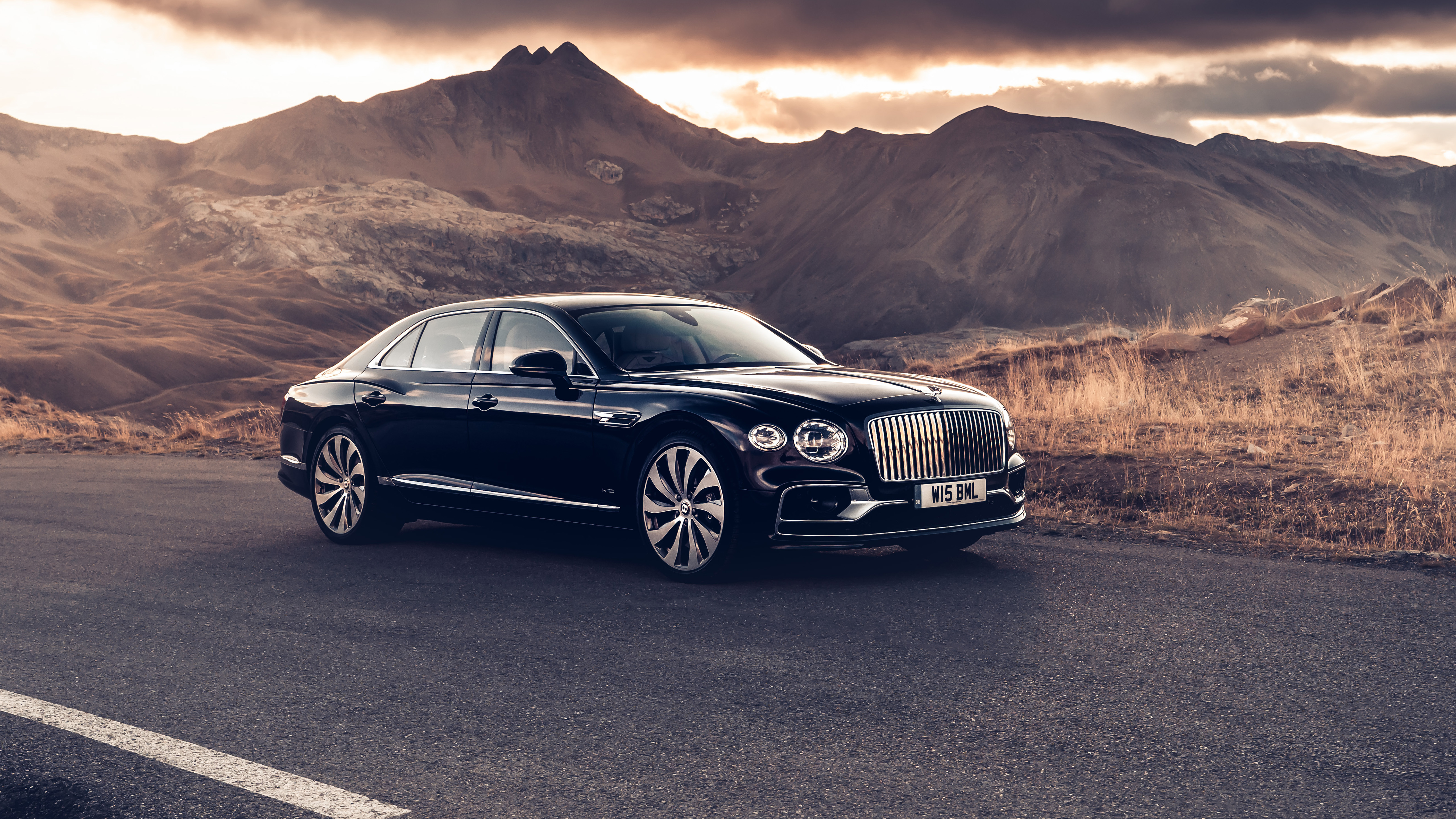 Bentley Flying Spur hd specifications