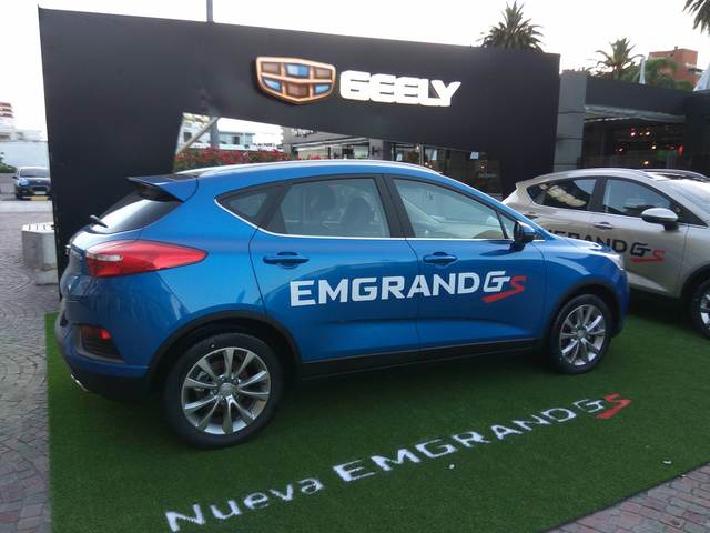 Geely Emgrand GS reviews model Geely Emgrand GS exterior photo