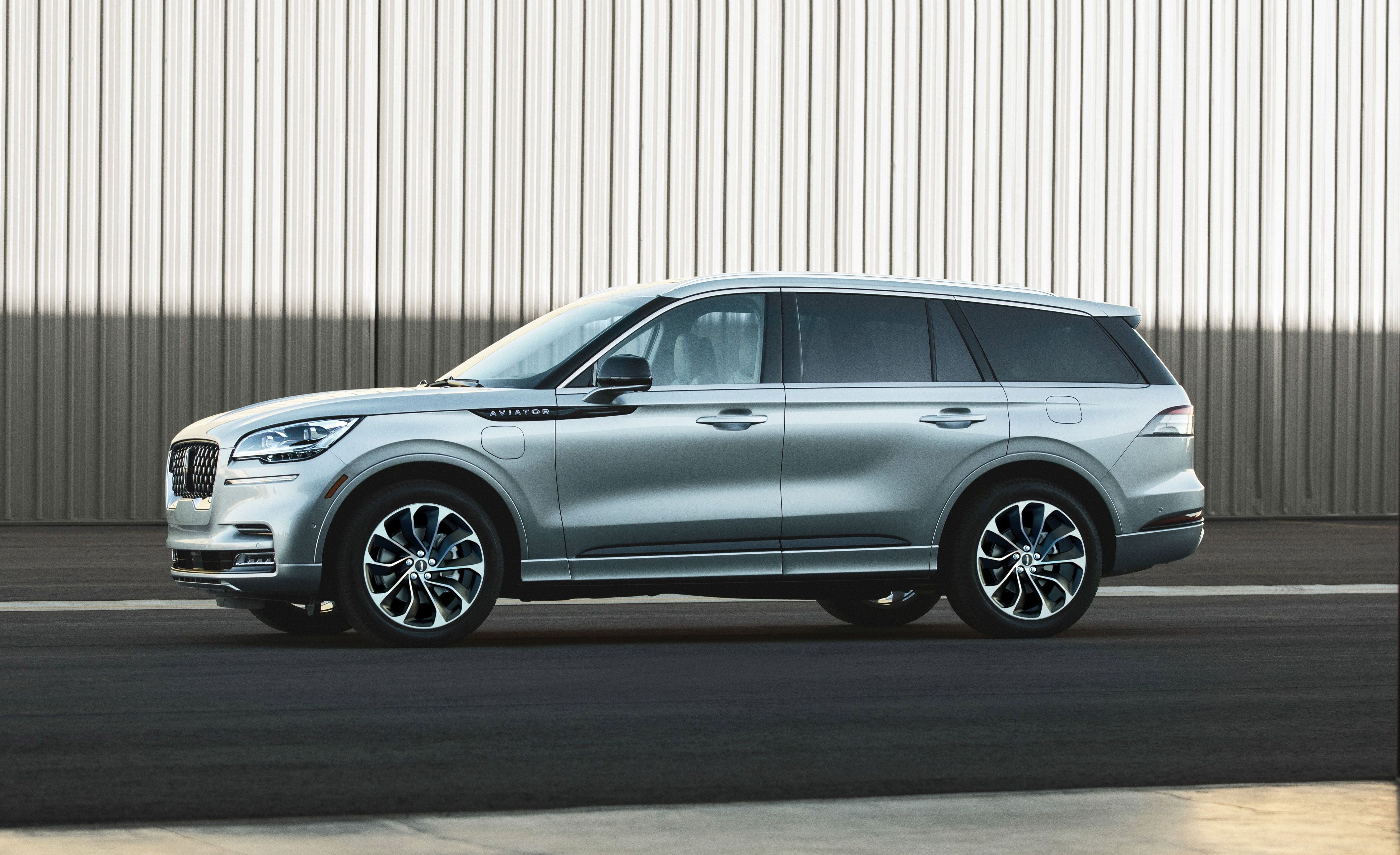 Lincoln Aviator reviews specifications