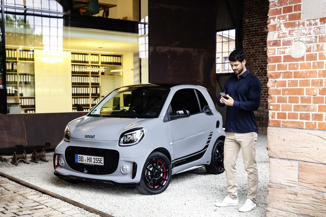 smart EQ forfour modern restyling smart EQ forfour hatchback specifications
