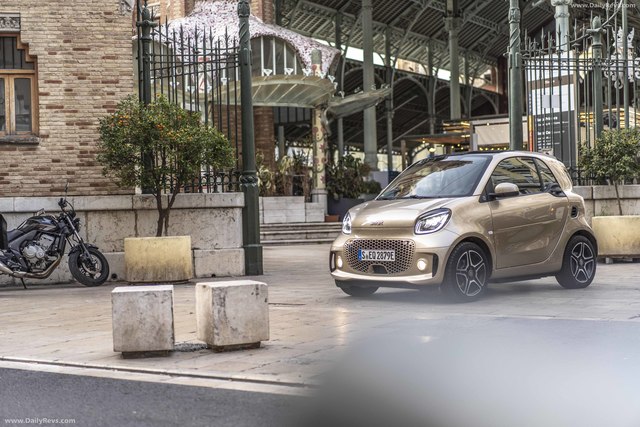 smart EQ fortwo coupe exterior model smart EQ fortwo coupe exterior photo