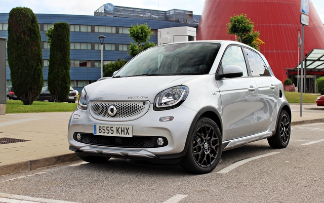 smart EQ forfour 4k photo smart EQ forfour 4k restyling