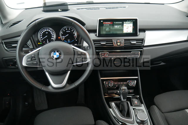 BMW 2 Series iPerformance Active Tourer (F45) auto show