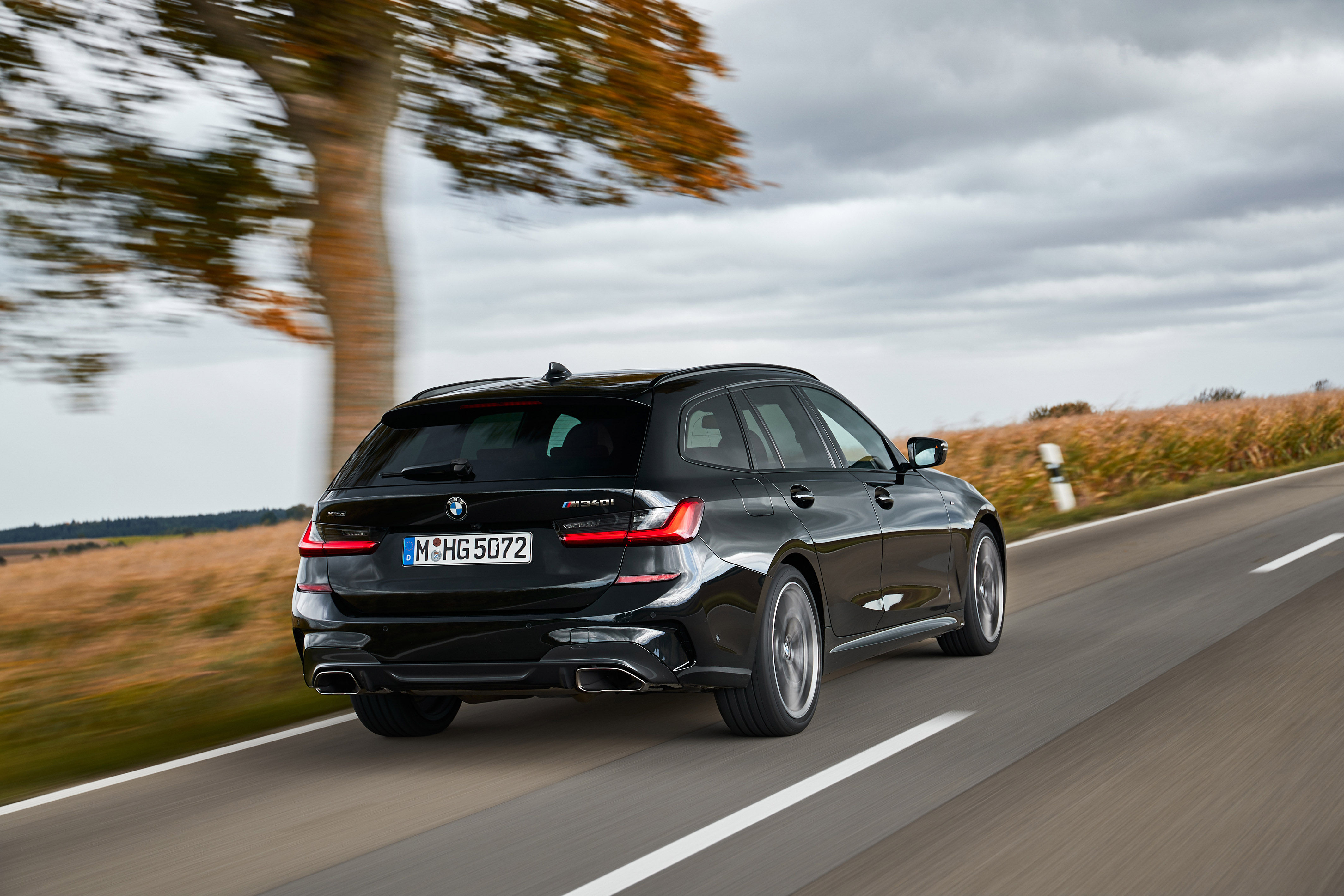 BMW 3 Series Touring (G21) reviews photo