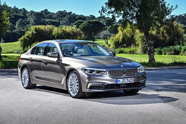 BMW 5 Series Touring (G31) exterior big