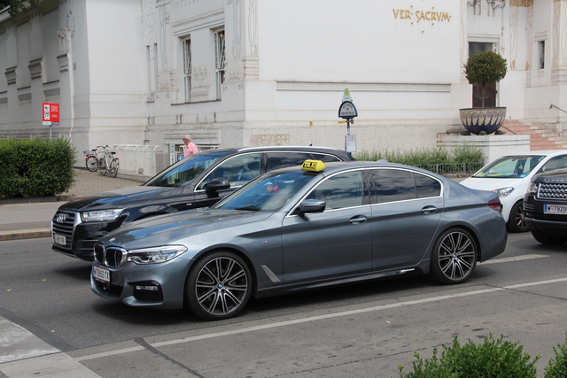 BMW 5 Series Sedan (G30) exterior 2020 BMW 5 Series Sedan (G30) sedan 2020