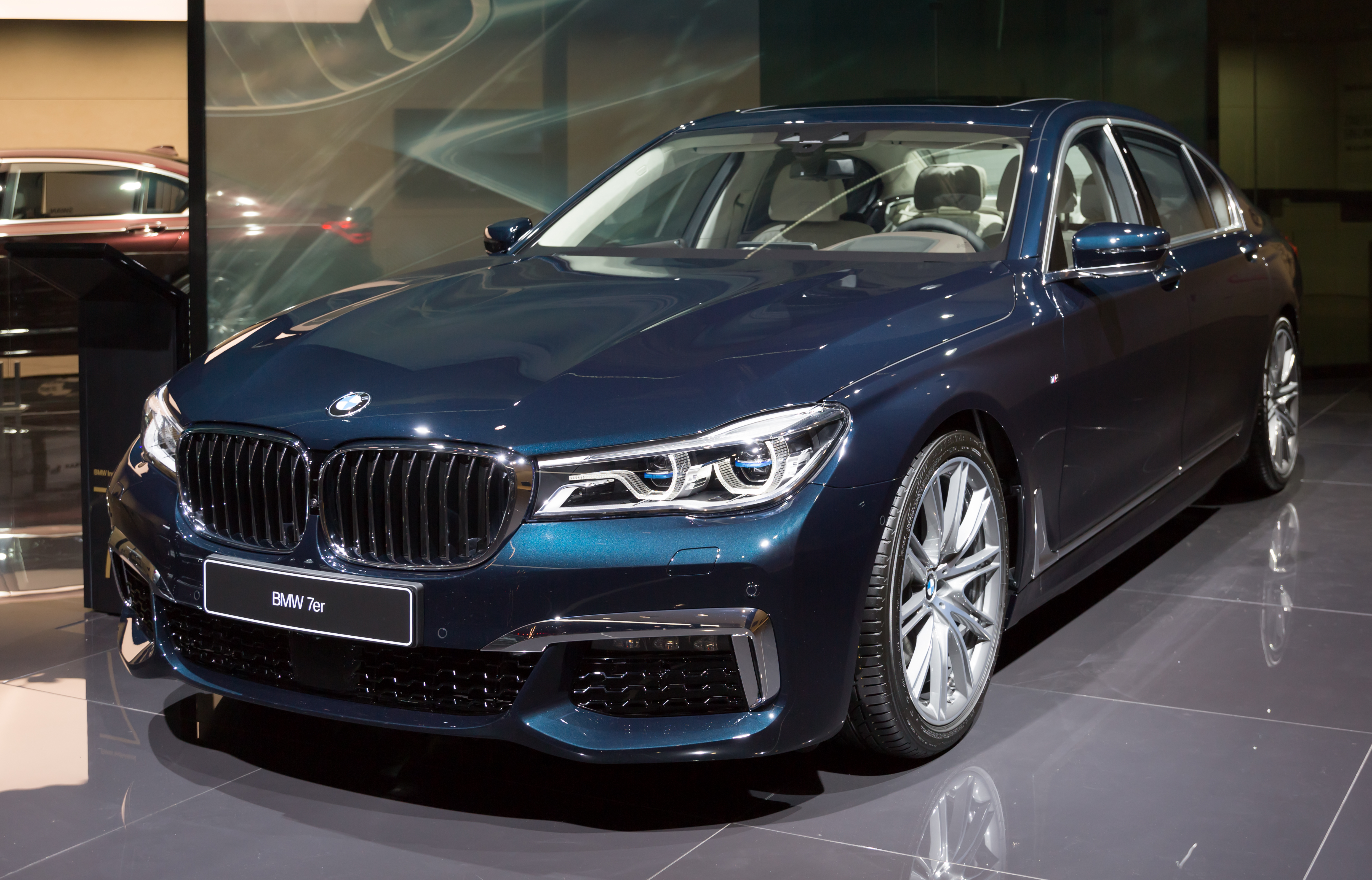 BMW 7 Series (G11) reviews restyling