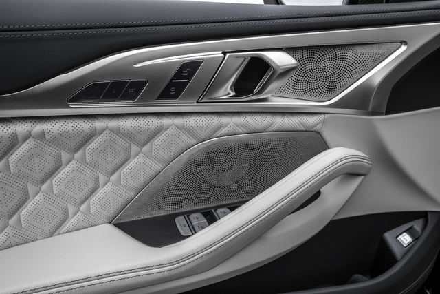 BMW M8 Gran Coupe (F93) mod specifications