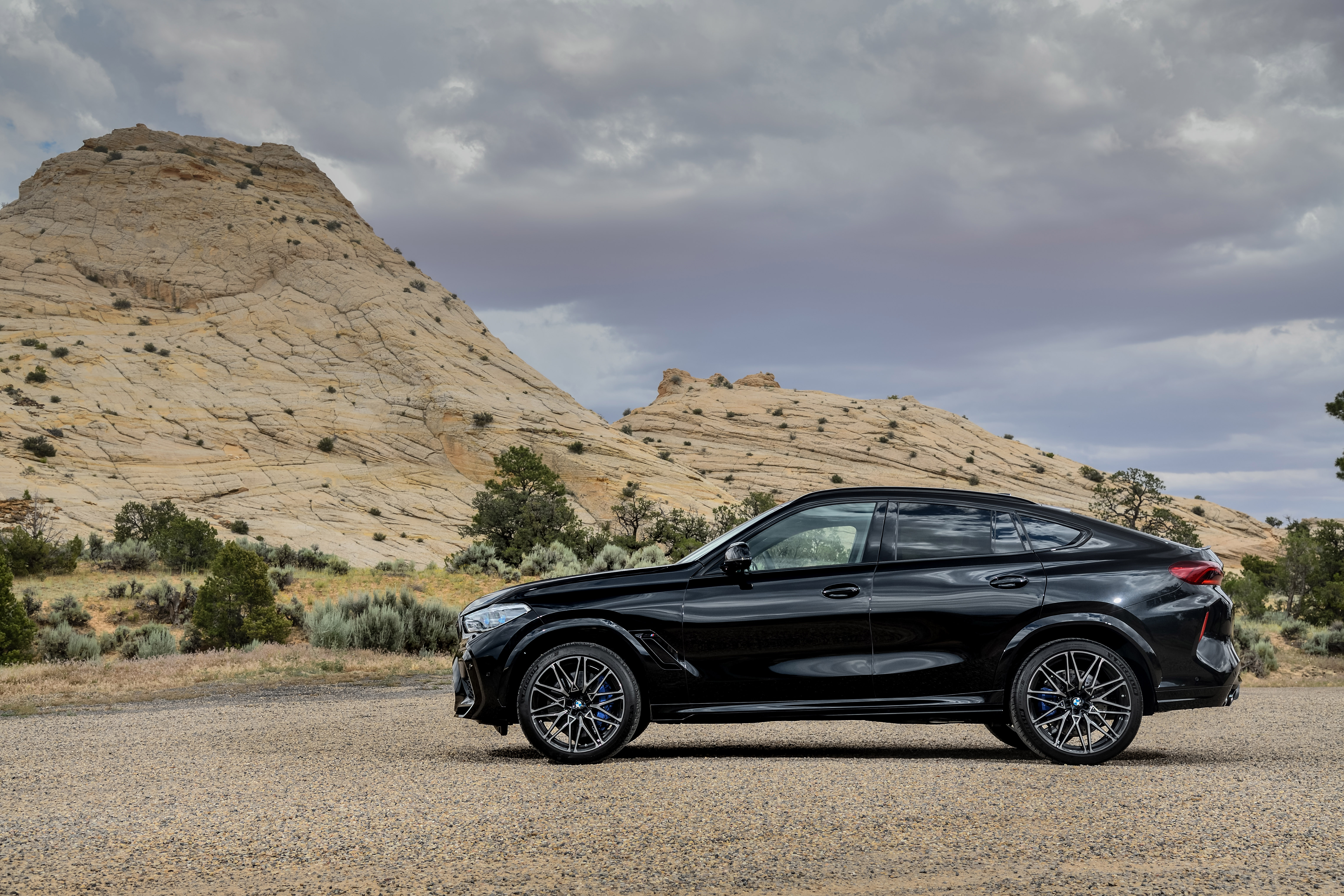 BMW X6 M (F96) interior restyling