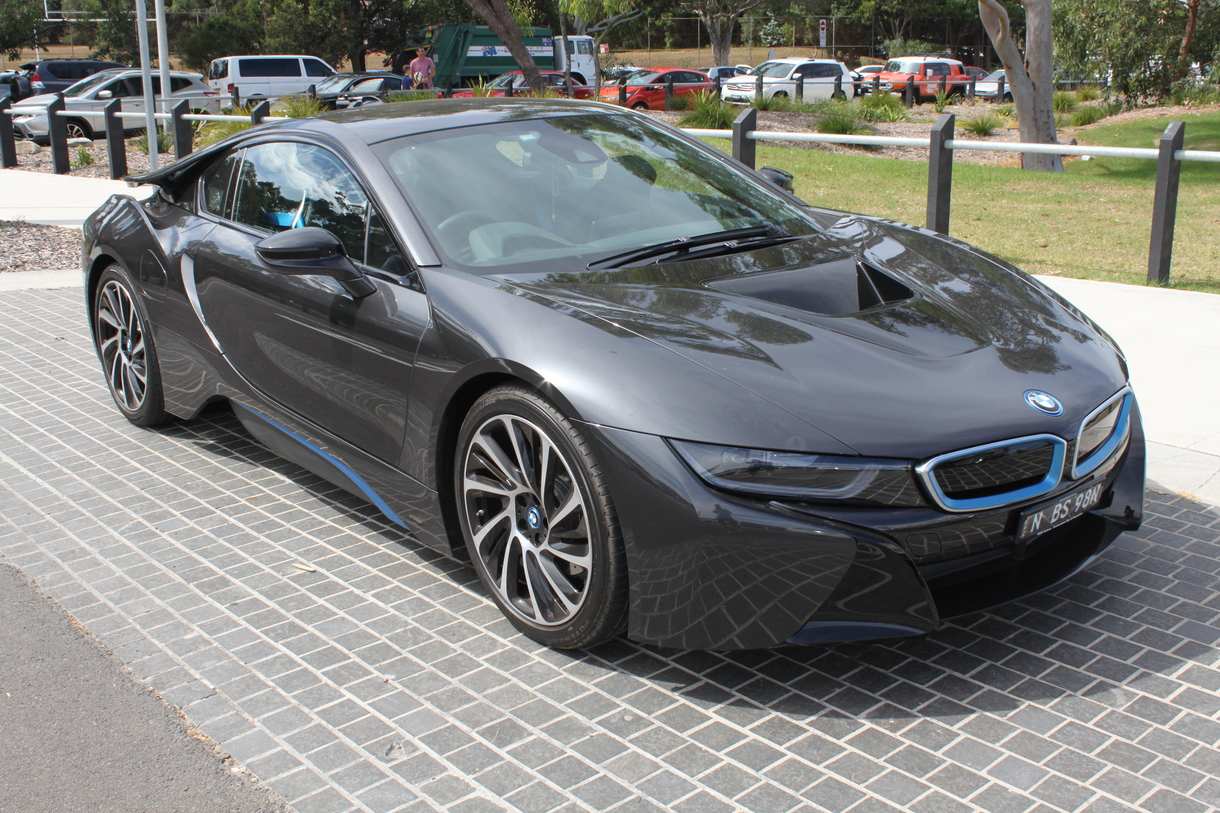 BMW I8 Coupe (I12) Photos and Specs. Photo: BMW I8 Coupe (I12) exterior ...