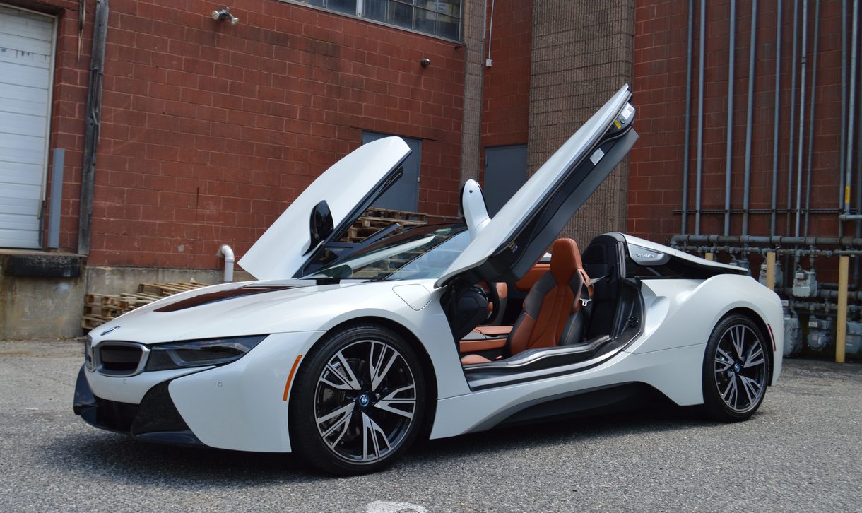 BMW i8 Coupe 2020 салон