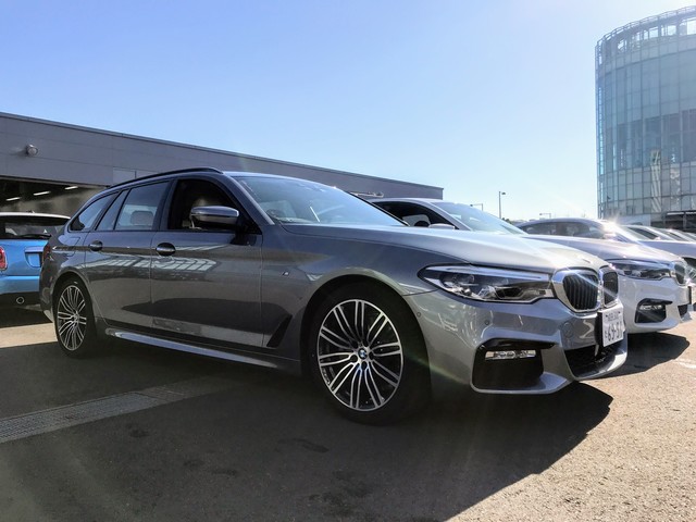 BMW 5 Series Touring (G31) best photo
