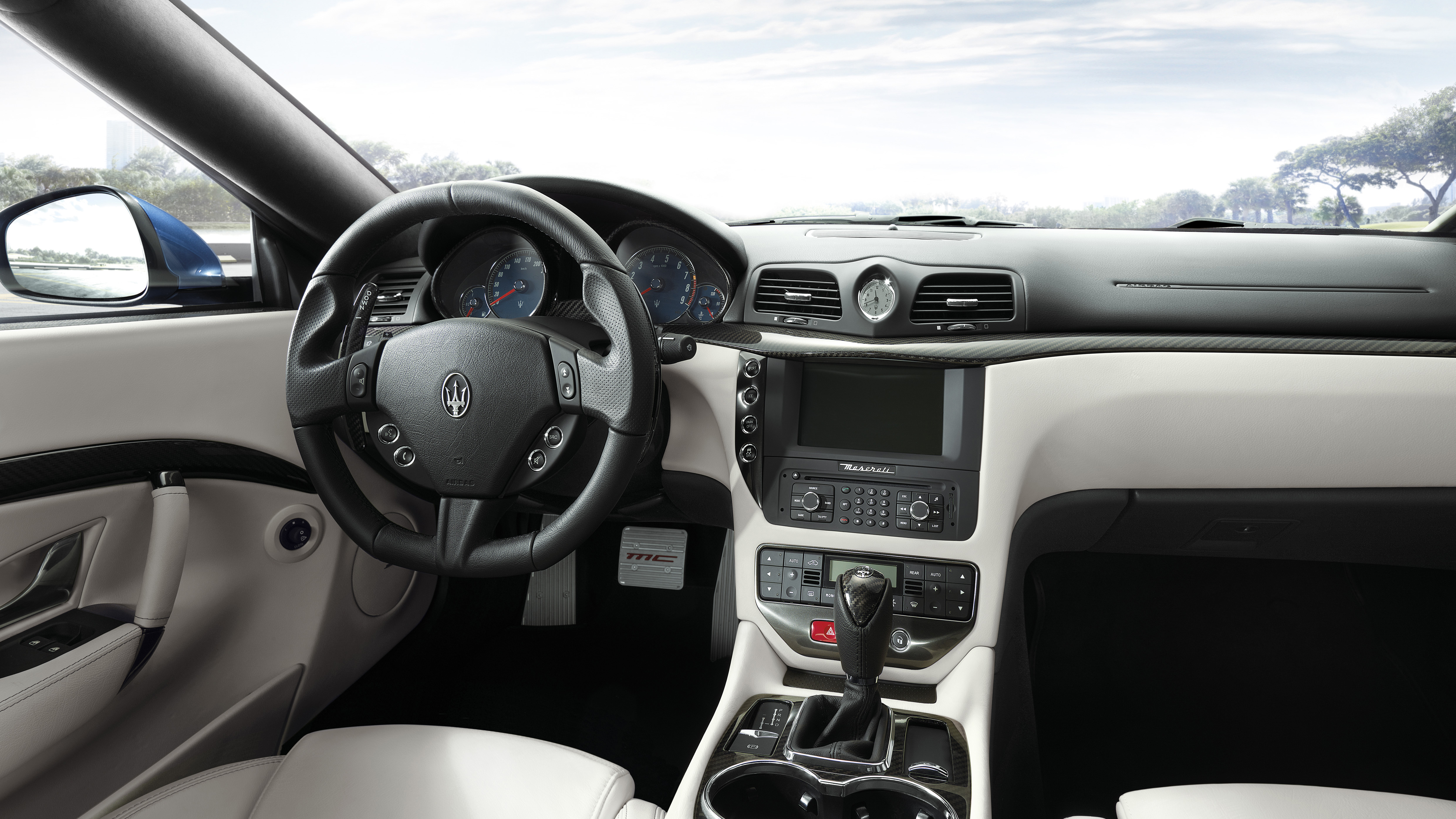 Maserati GranCabrio Sport interior 2017