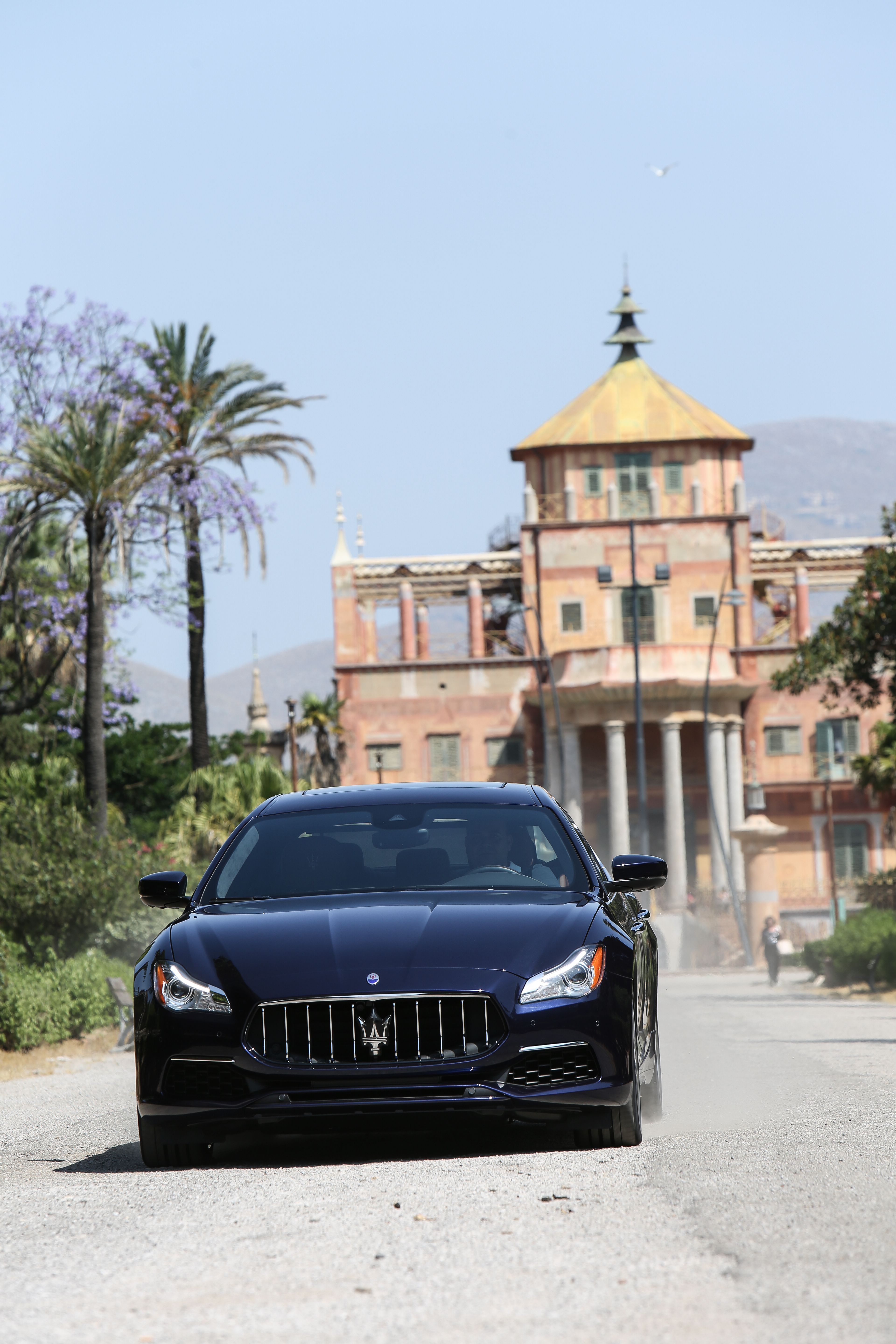 Maserati Quattroporte reviews photo