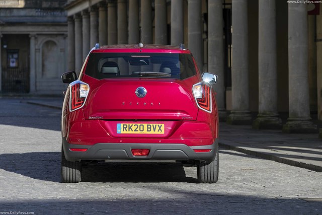 SsangYong Tivoli 4k restyling