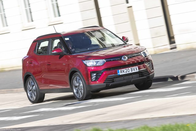 SsangYong Tivoli interior specifications SsangYong Tivoli suv restyling