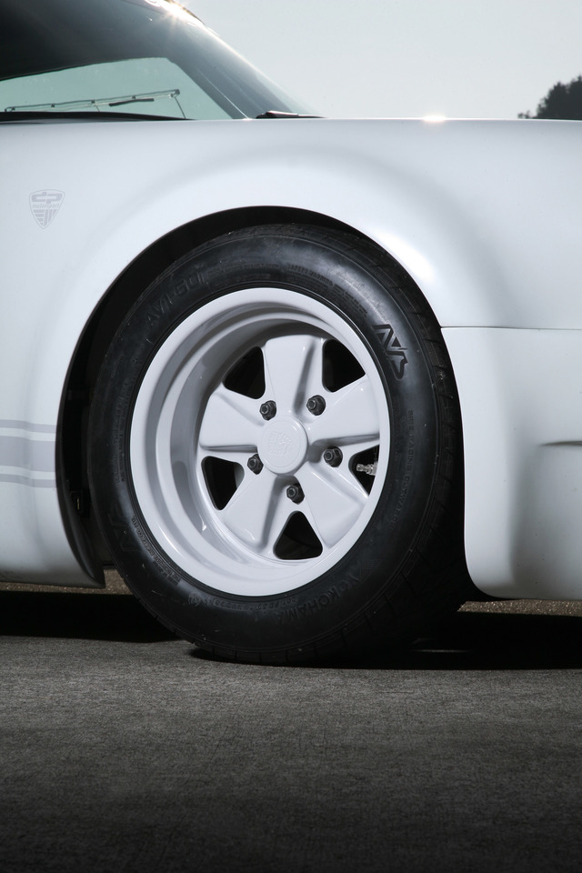 Brilliance H220 modern photo