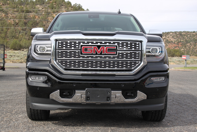 GMC Sierra pickup restyling GMC Sierra pickup 2018