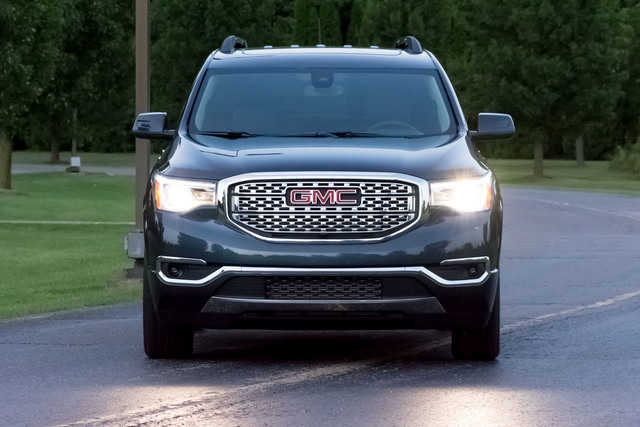 GMC Acadia exterior restyling GMC Acadia 4k restyling