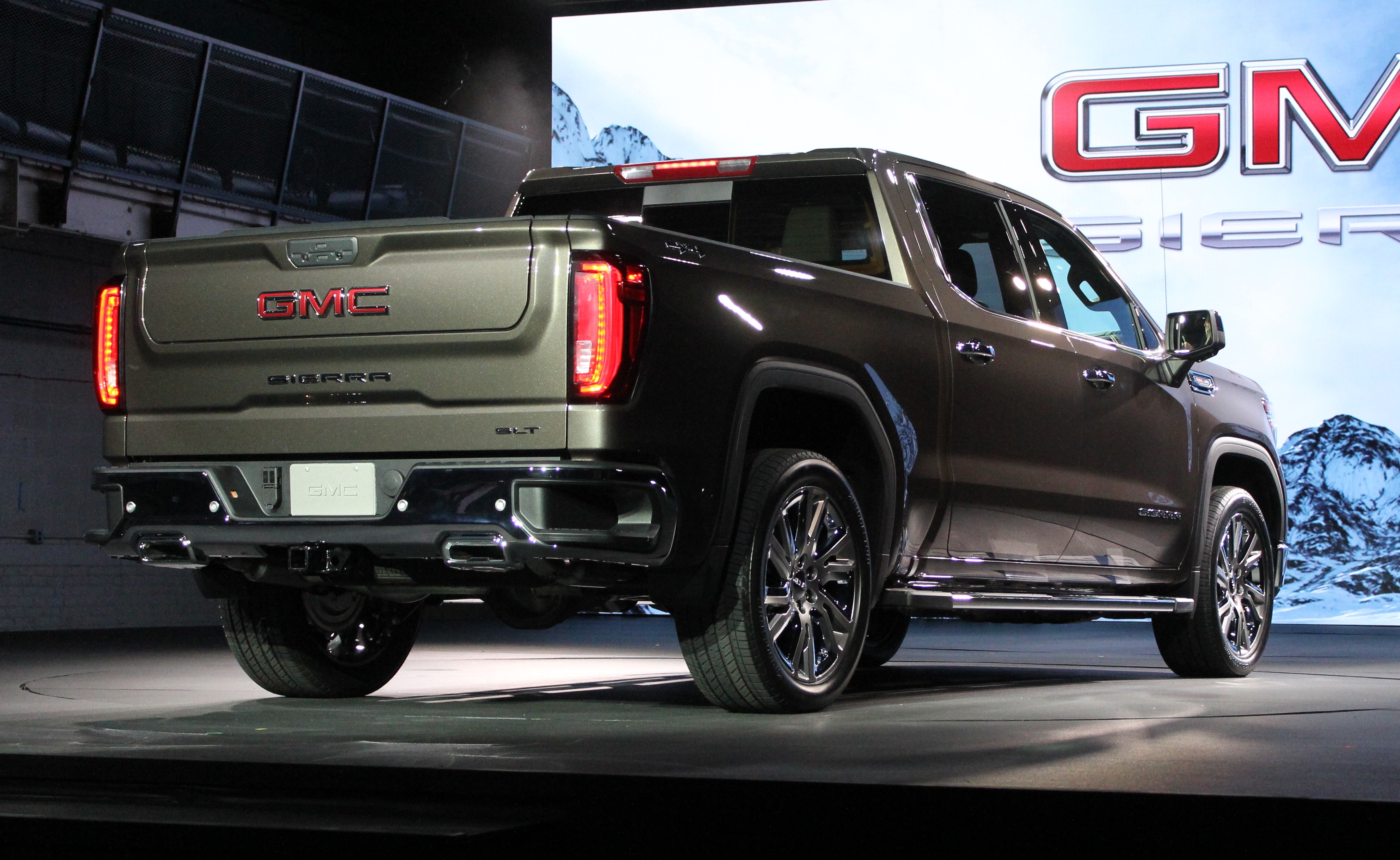 GMC Sierra Double Cab accessories restyling